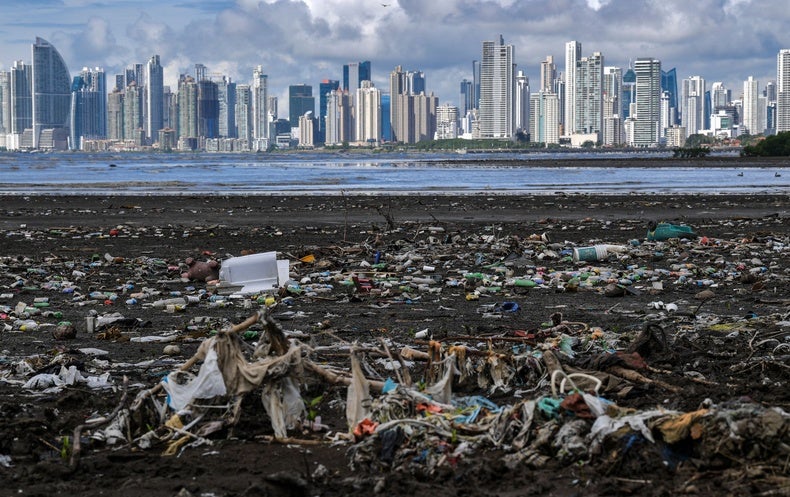 Fossil-Gasoline Interests Try to Weaken Worldwide Plastics Treaty