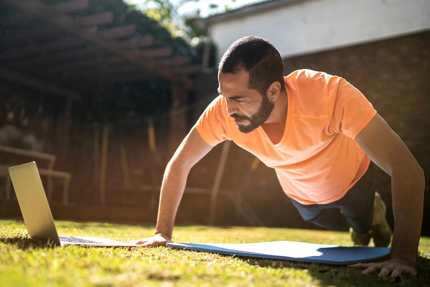 Your Coronary heart Rewards Even If You Physical exercise as a ‘Weekend Warrior’