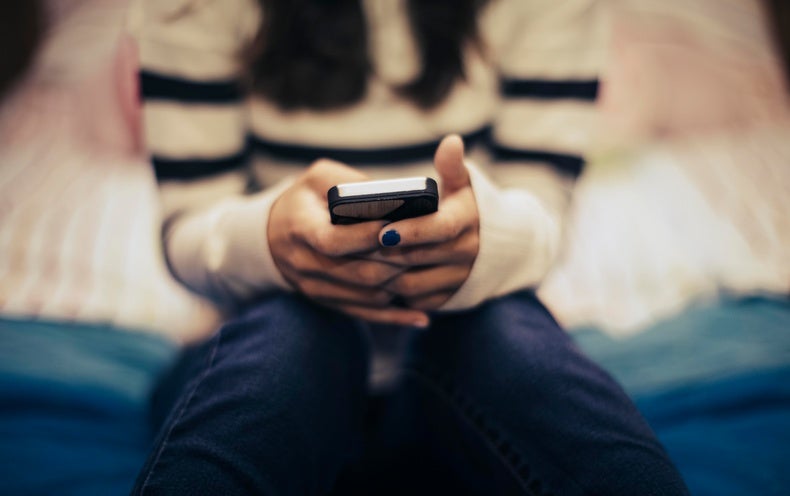 Youngsters Skeptical of Social Media Have a Reduced Chance of Taking in Issues