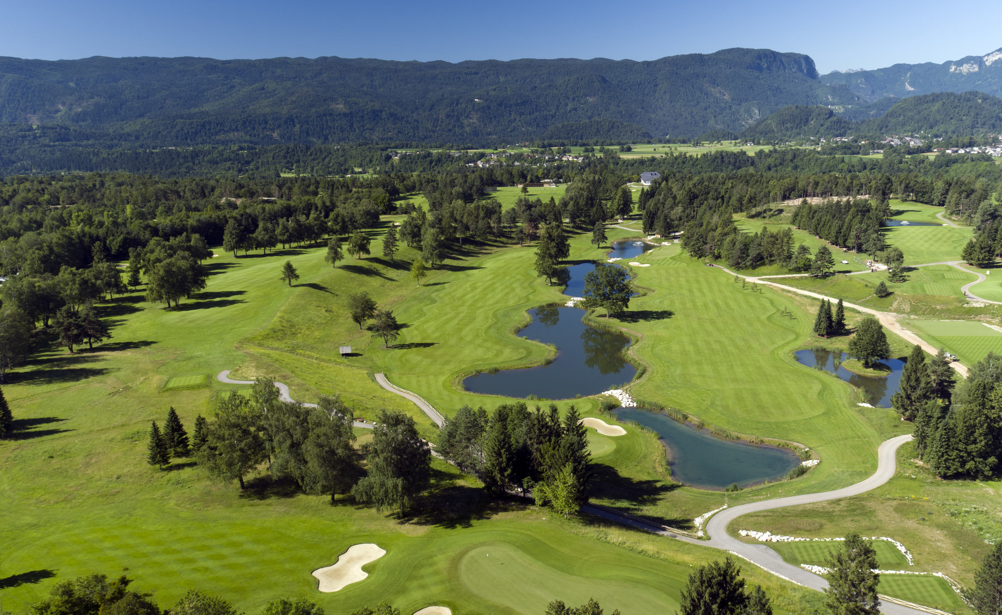 10 Incredible Golf Destinations for Non-Golfers – In Your Pocket Travel Blog