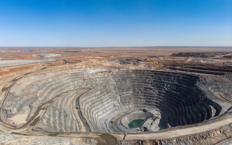U.S. Seems to Mongolia, Wedged concerning China and Russia, for Significant Minerals