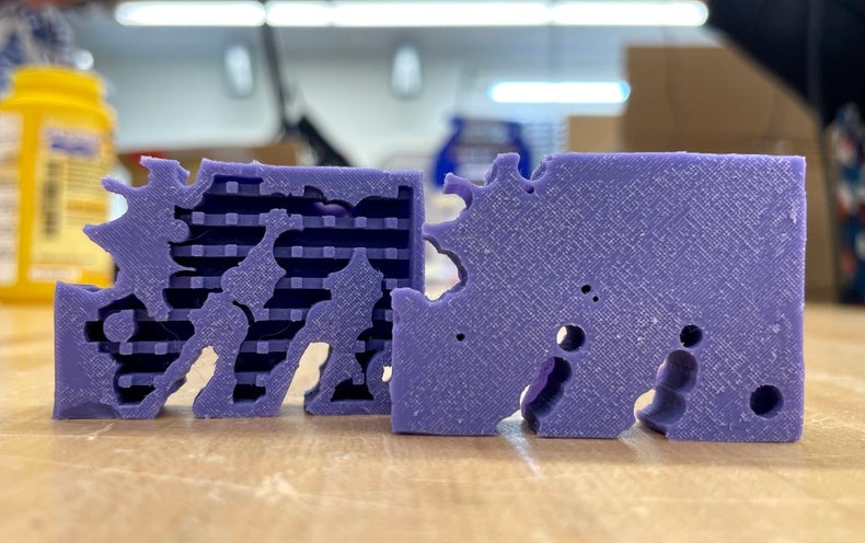 AI Styles Little Robots in 30 Seconds and They Preserve Sprouting Legs