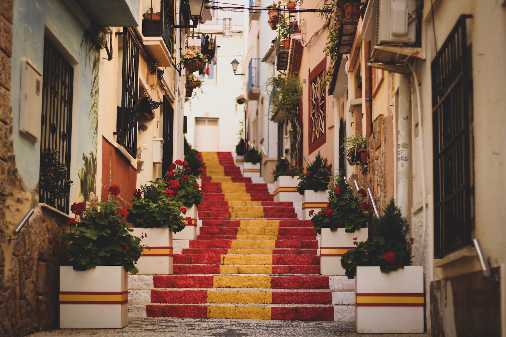 Important Spanish Phrases to Save the Working day – In Your Pocket Vacation Website