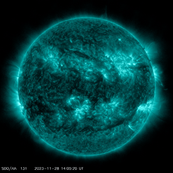 ‘Cannibal’ Photo voltaic Eruption Headed to Earth May well Induce Auroras